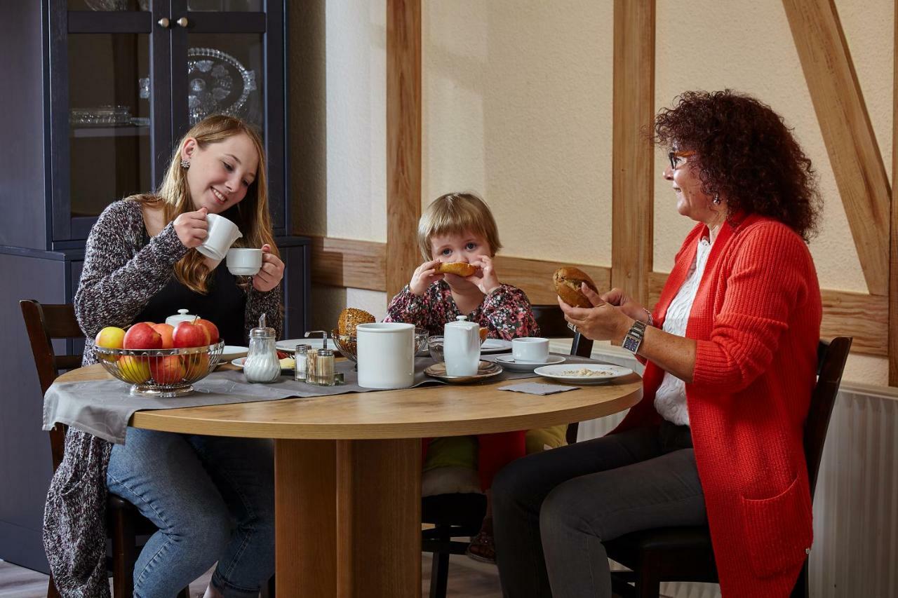Gasthaus Mester Oedingen Eksteriør billede